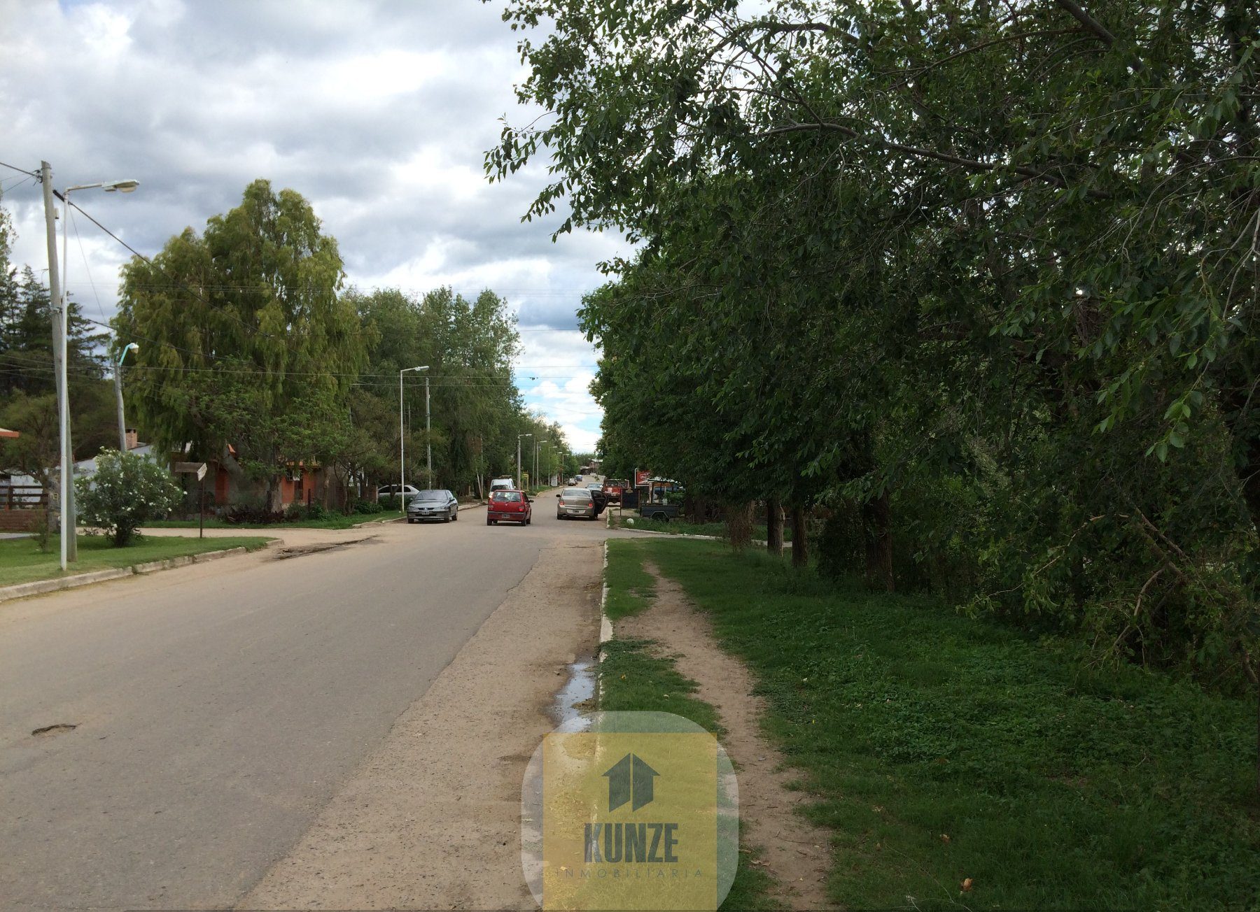 Lote en esquina cerca de la plaza de Carpintería – foto 3